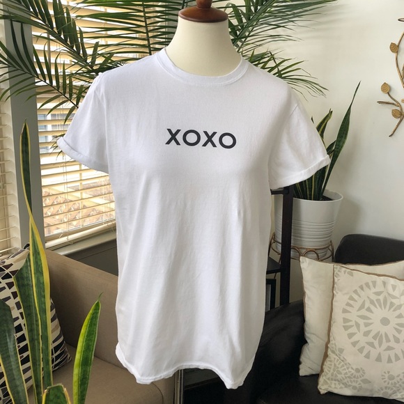 Boohoo Tops - COPY - White XOXO tee